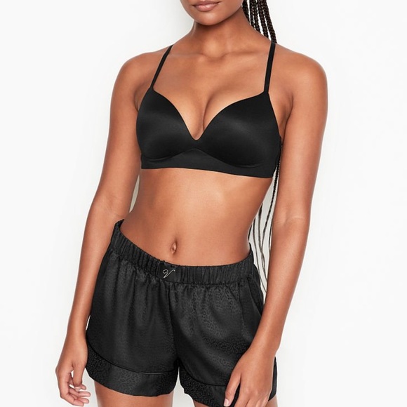 FINAL SALE 🔥JUST TODAY🌸VICTORIA'S SECRET
Set Satin Pajama Short and cami top - Picture 6 of 12